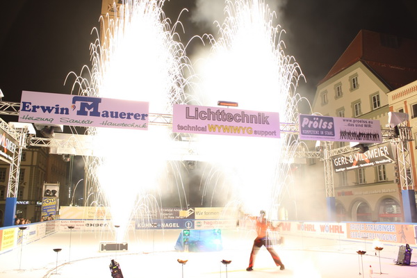 Feuershow mit Pyrotechnik